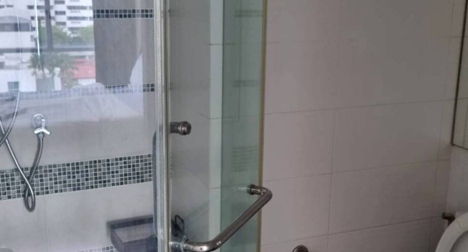 For sale 1 bed condo in Sathon, Bangkok