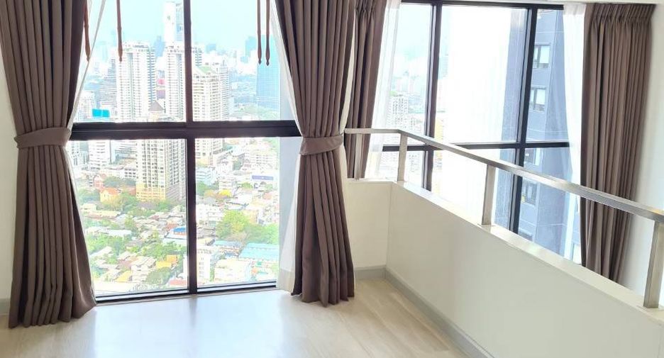 Wohnung zum Kauf mit 2 Zimmer in Sathon, Bangkok