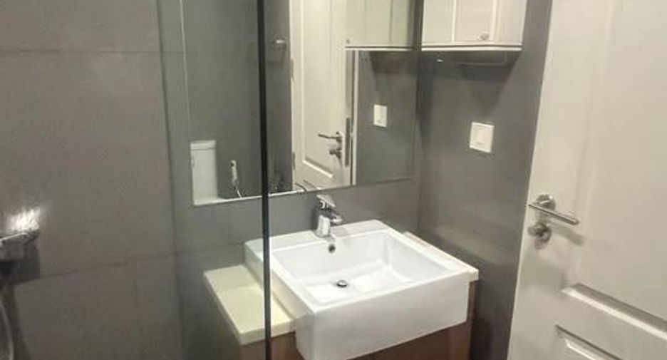 Продажа 1 кровать кондо в Сатхон, Бангкок