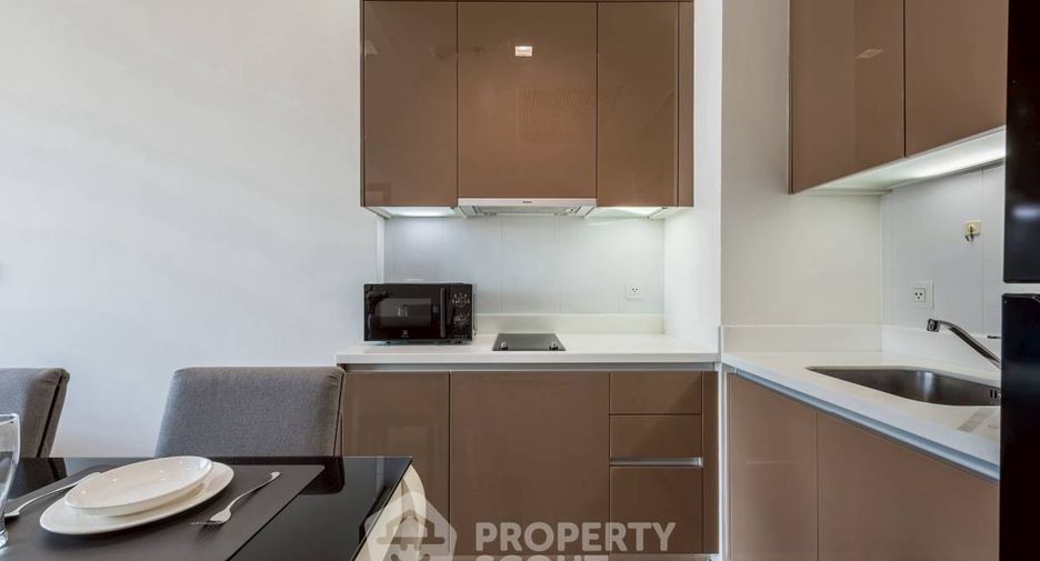 For sale 1 bed condo in Khlong Toei, Bangkok