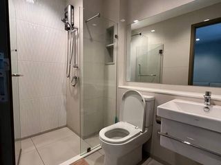 Продажа 1 кровать кондо в Хуаи Кхщанг, Бангкок