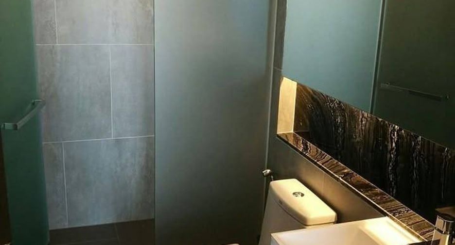 For sale 1 bed condo in Khlong Toei, Bangkok