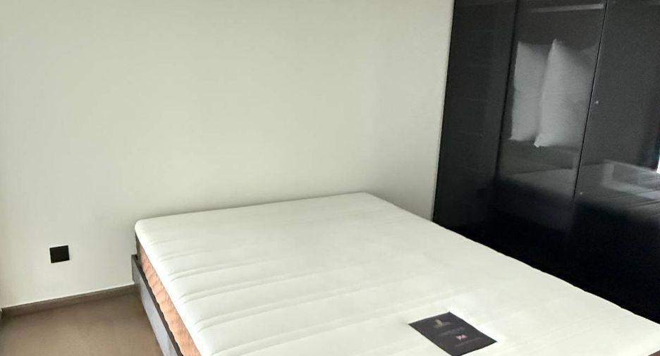 For rent 2 ベッドルーム condo in Bang Rak, Bangkok