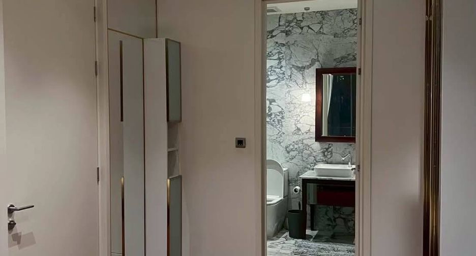 For rent 1 bed condo in Watthana, Bangkok