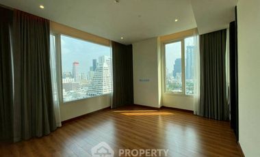Condo en alquiler de 2 habitaciones en Sathon, Bangkok
