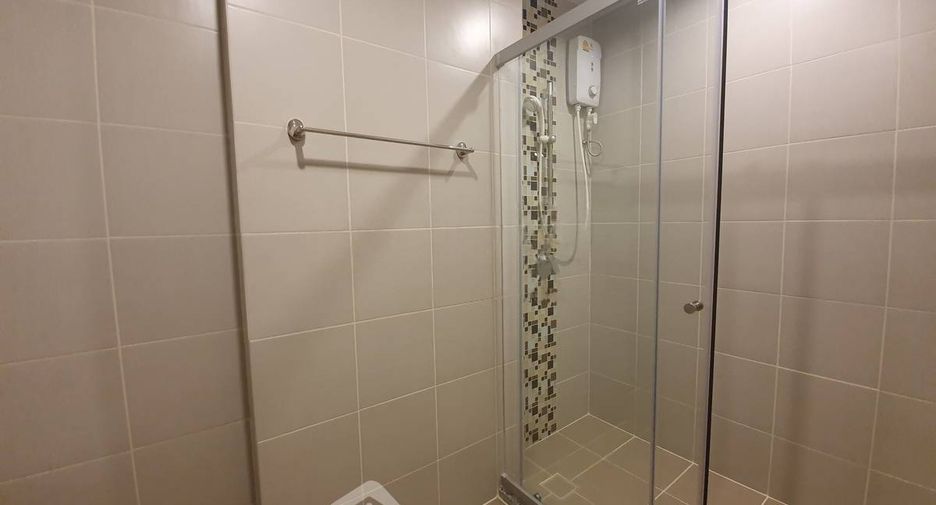 Wohnung zur Miete mit 2 Zimmer in Huai Khwang, Bangkok