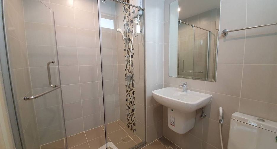Wohnung zur Miete mit 2 Zimmer in Huai Khwang, Bangkok