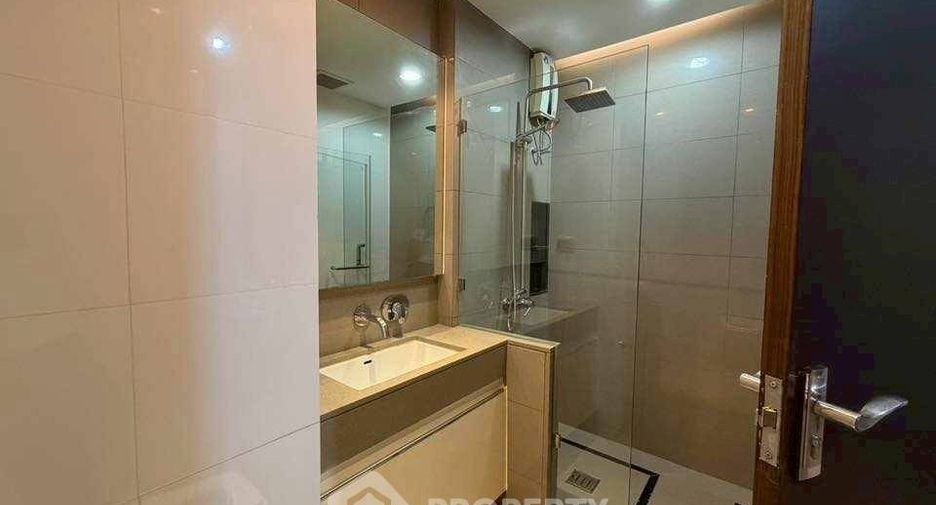 Wohnung zur Miete mit 2 Zimmer in Pathum Wan, Bangkok
