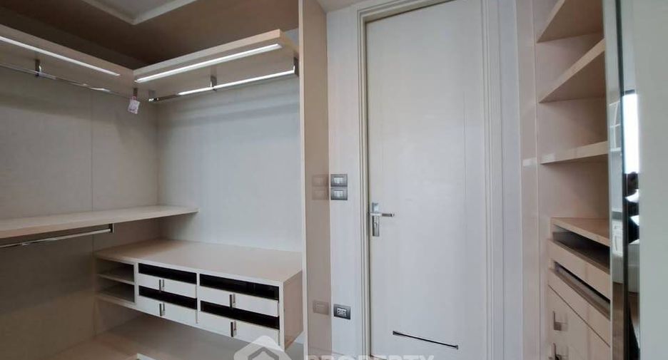 For rent 1 bed condo in Sathon, Bangkok