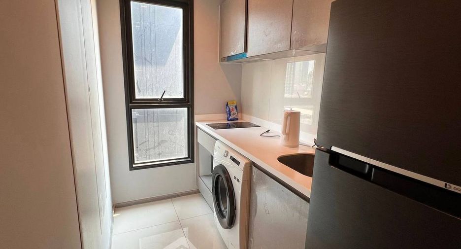 Wohnung zur Miete mit 2 Zimmer in Huai Khwang, Bangkok