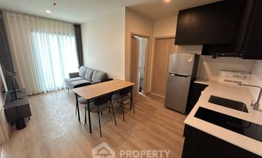 For rent 2 bedrooms condo in Huai Khwang, Bangkok