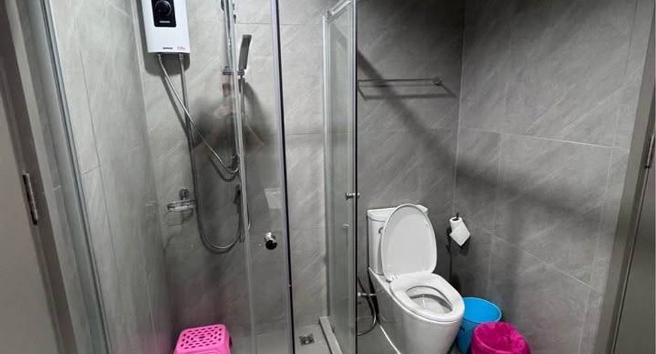 For sale 1 bed condo in Khlong Toei, Bangkok