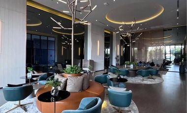 For sale 1 bed condo in Khlong Toei, Bangkok