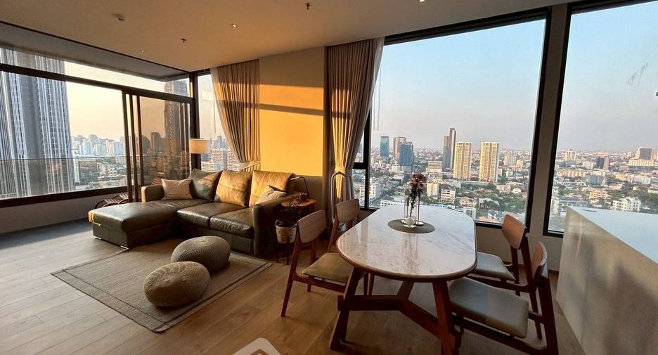 For sale 2 bedrooms condo in Watthana, Bangkok