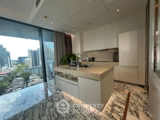 Продажа 2 спальни кондо в Кхлонг Тоеи, Бангкок
