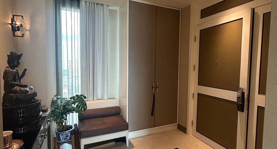 For sale 2 bedrooms condo in Khlong San, Bangkok