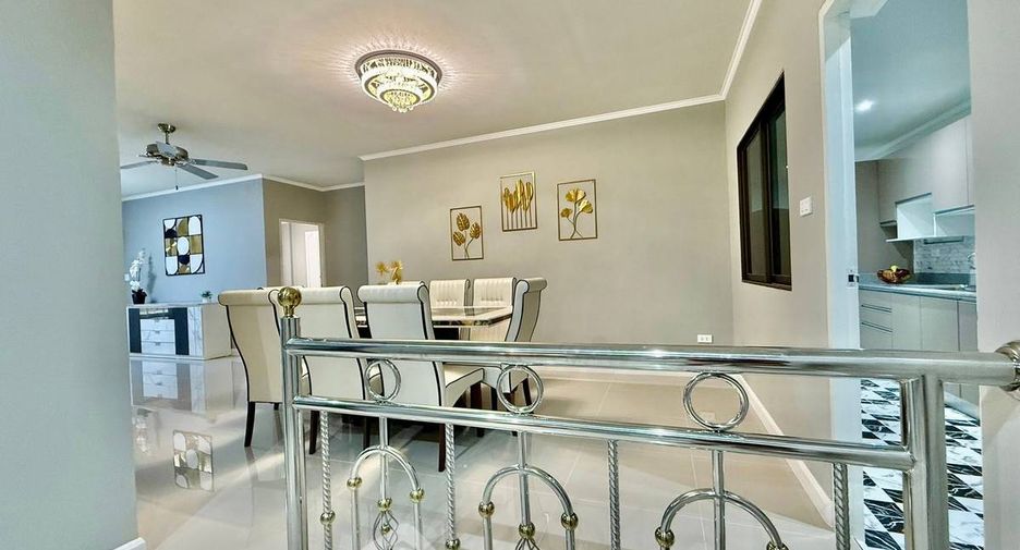 Villa zum Kauf mit 4 Zimmer in East Pattaya, Pattaya