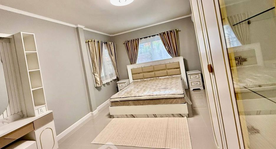 Villa zum Kauf mit 4 Zimmer in East Pattaya, Pattaya