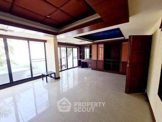 For sale 8 bedrooms townhouse in Bang Lamung, Chonburi