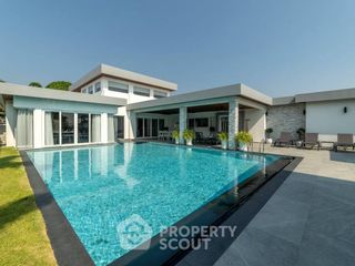 For sale 6 ベッドルーム villa in Bang Lamung, Chonburi