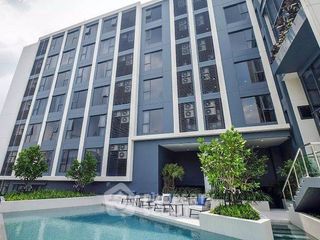 出售 1 卧室 公寓 在 Khlong San, 曼谷
