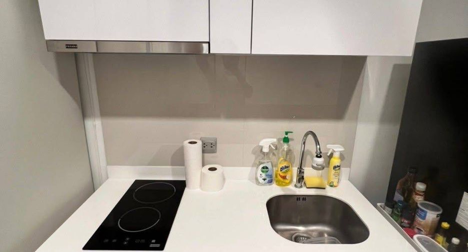For sale 1 bed condo in Huai Khwang, Bangkok