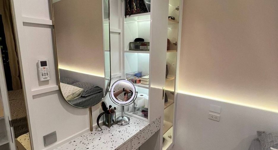 For sale 1 bed condo in Huai Khwang, Bangkok