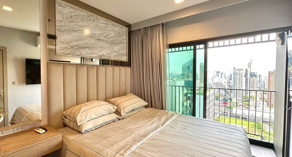 For sale 1 bed condo in Huai Khwang, Bangkok