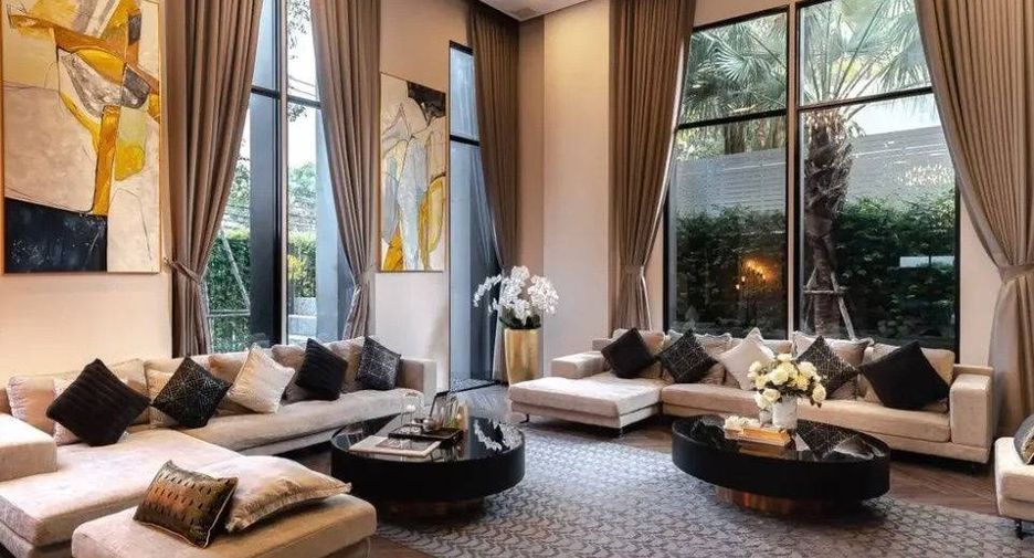 For sale 2 bedrooms condo in Mueang Samut Prakan, Samut Prakan