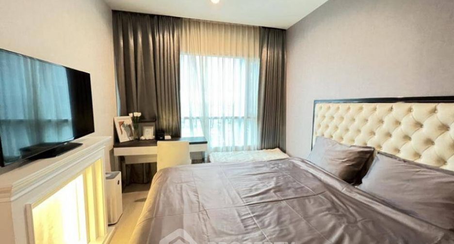 For sale 2 bedrooms condo in Huai Khwang, Bangkok