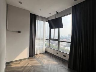 For sale 2 bedrooms condo in Bang Phlat, Bangkok