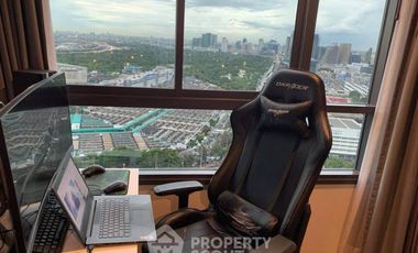 For sale 2 bedrooms condo in Phaya Thai, Bangkok