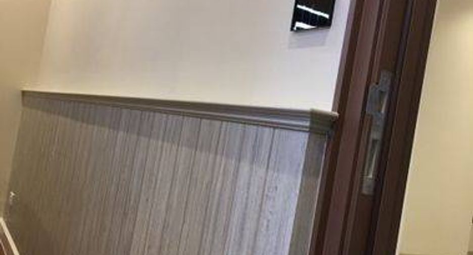 For sale 2 bedrooms condo in Phra Khanong, Bangkok