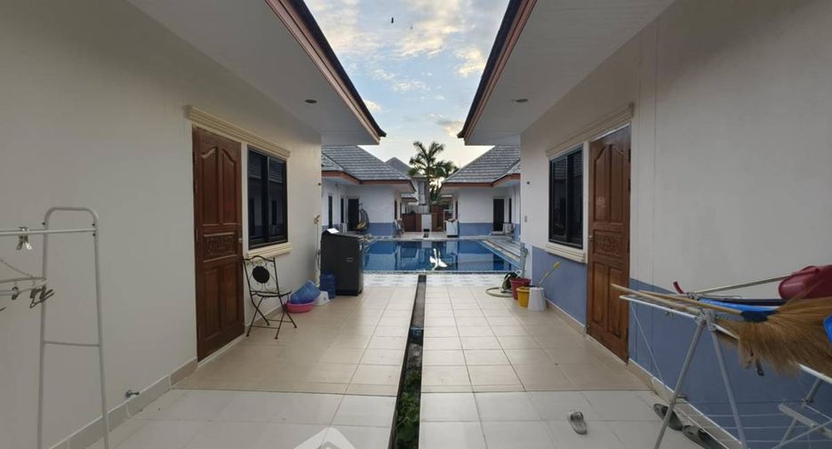 For sale 10 bedrooms villa in Huay Yai, Pattaya