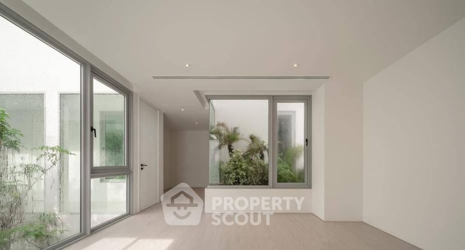 For sale 3 bedrooms house in Prawet, Bangkok