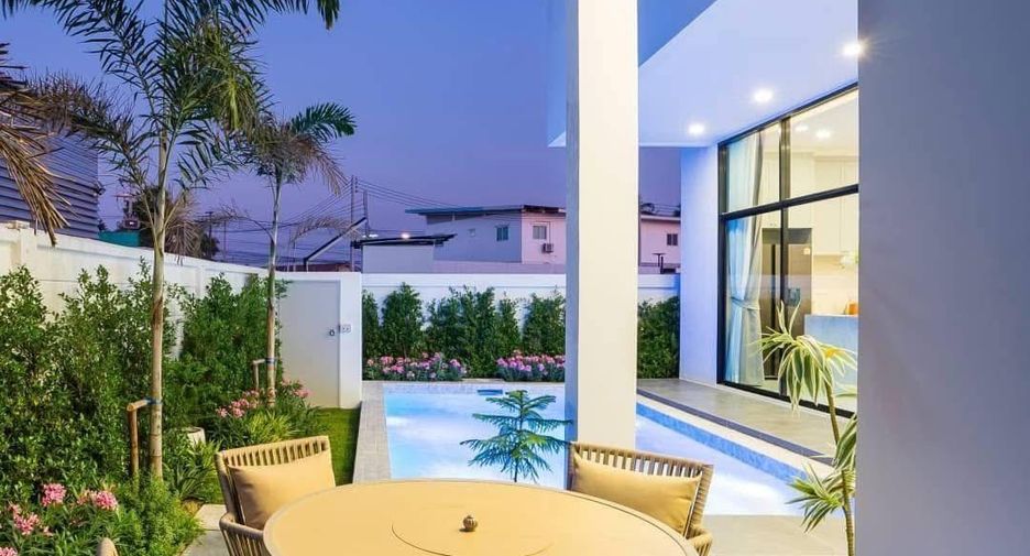 Villa zum Kauf mit 4 Zimmer in Huay Yai, Pattaya