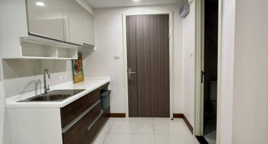 For sale 1 bed condo in Khlong San, Bangkok