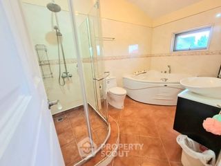 Villa en venta de 4 habitaciones en Bang Saray, Pattaya