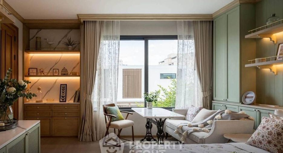For sale 4 bedrooms house in Din Daeng, Bangkok
