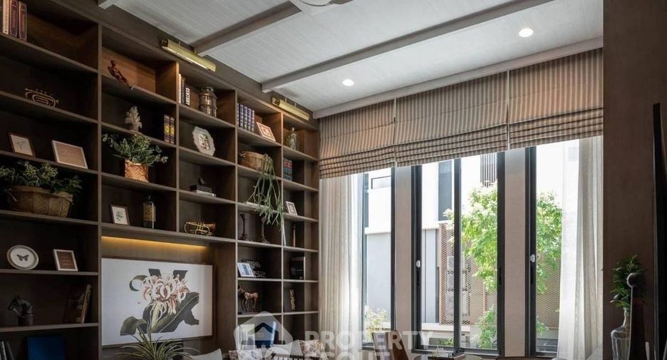 For sale 4 bedrooms house in Din Daeng, Bangkok