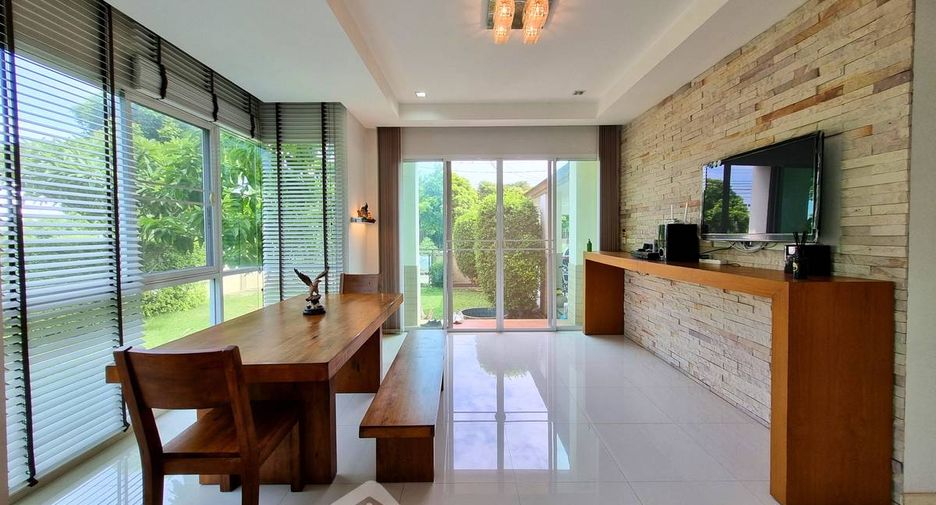 For sale 3 bedrooms house in Thawi Watthana, Bangkok