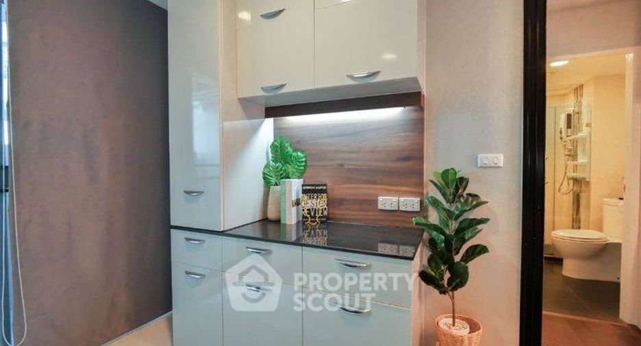 For sale 2 bedrooms condo in Khlong San, Bangkok