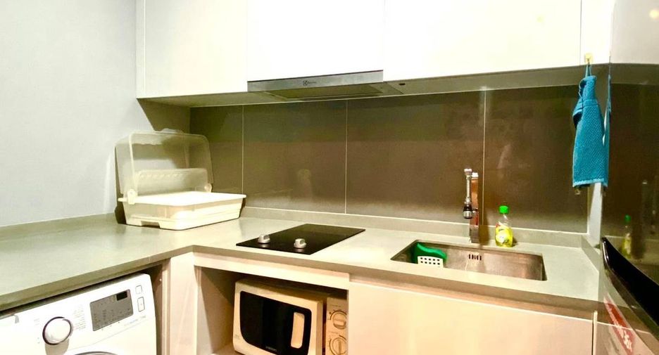 For sale 1 bed condo in Watthana, Bangkok