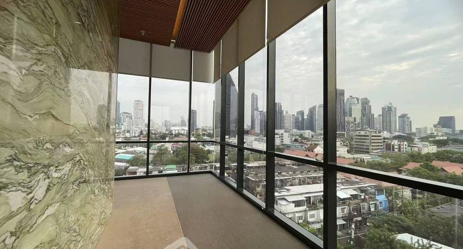 For sale 2 bedrooms condo in Khlong Toei, Bangkok