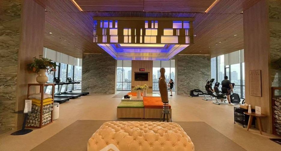 For sale 2 bedrooms condo in Khlong Toei, Bangkok