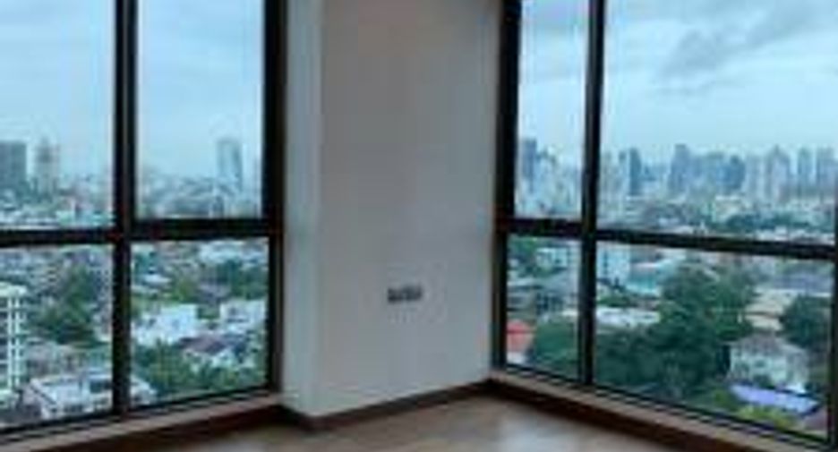 For sale 2 bedrooms condo in Watthana, Bangkok