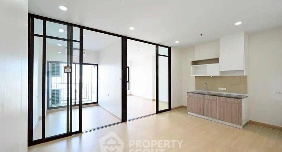 For sale 2 bedrooms condo in Khlong San, Bangkok