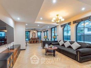 For sale 4 bedrooms villa in Bang Lamung, Chonburi