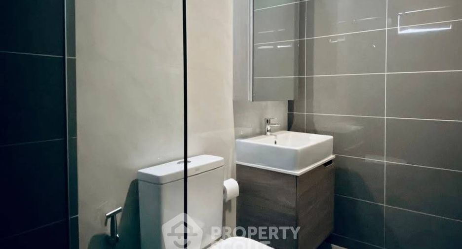 For sale 1 bed condo in Watthana, Bangkok