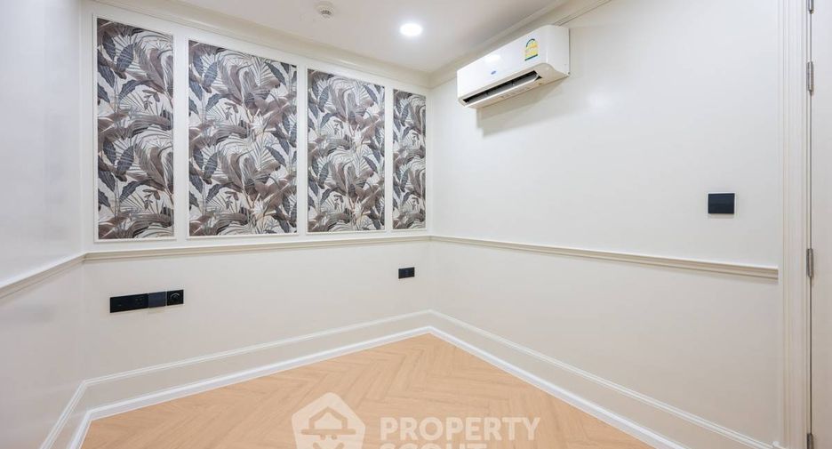 Condo en venta de 2 habitaciones en Yan Nawa, Bangkok